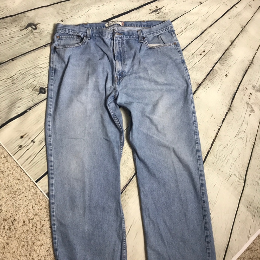 Men’s 42/32 Levi jeans 505